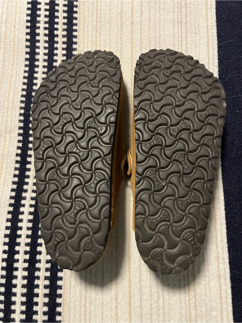 Birkenstock: Boston Shearling Suede Clog - Mink - Size 39 Women - Picture 6 of 12